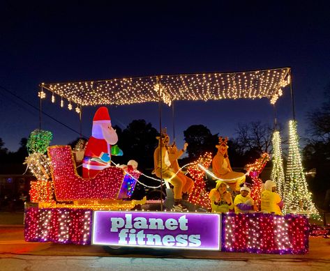 Cayce, SC Parade of Lights 2019 Parade Of Lights Float Ideas Christmas, Christmas Parade Themes, Holiday Parade Floats, Christmas Parade Floats, Parade Design, Parade Ideas, Fiesta Tropical, Planet Fitness, Parade Float