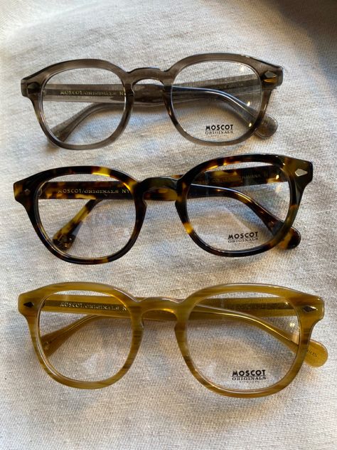 lemtosh moscot butterscotch smoke tortoise Moscot Glasses Women, Lemtosh Moscot, Moscot Glasses, Fall Glasses, Optic Glasses, Moscot Lemtosh, Unique Glasses Frames, Cute Glasses Frames, Glasses Inspiration