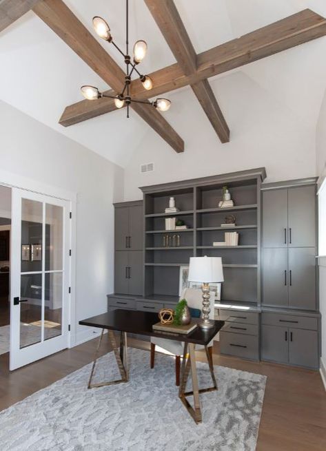 Lighting Exposed Beams, Beams Vaulted Ceiling, Beautiful Home Office, Large Cottage, Ceiling Details, Office Ceiling, Home Office Library, Farmhouse Office, Light Wood Floors