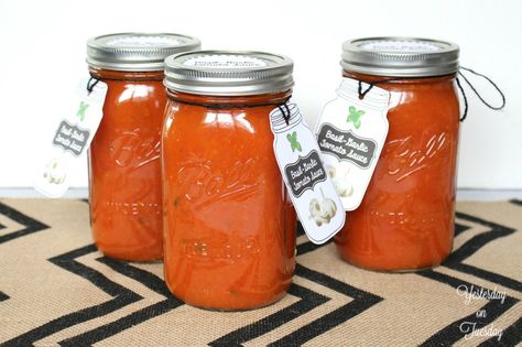 Basil-Garlic Tomato Sauce | Yesterday On Tuesday Diy Projects Decor, Ball Canning, Preserving Foods, Cozy Fall Vibes, Canning Tips, Popular Food, Tomato Sauce Recipe, Homemade Tomato Sauce, Canning Tomatoes