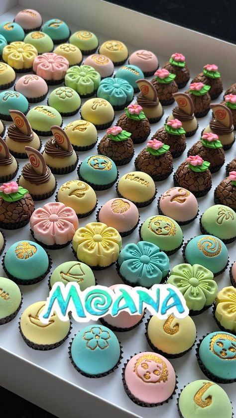 Moana Cookies, Moana Theme Birthday, Festa Moana Baby, Moana Theme, Moana 2, Moana Birthday Party, Moana Party, Moana Birthday, 9th Birthday Parties