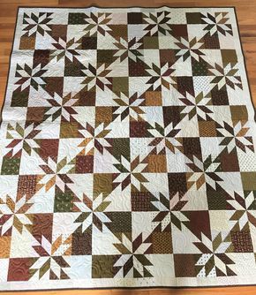 Hunters Square Quilt Pattern, Hunter Star Quilt Ideas, Edge To Edge Quilting Designs, Easy Quilting Projects, Hunters Star, Hunters Star Quilt, Missouri Star Quilt Company Tutorials, Missouri Star Quilt Tutorials, Easy Quilting