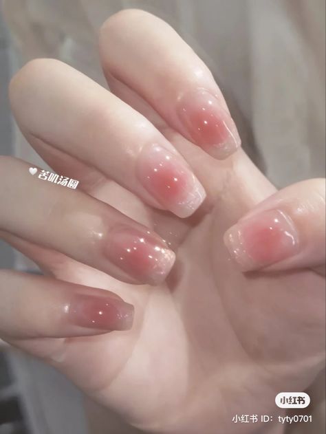 Blush Short Nails, Chinese Nail Art, Nail Art Soft, Nails Chinese, Nails Douyin, Chinese Nails, Nail Aesthetic, Pink Glitter Nails, Blush Nails