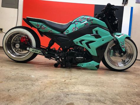 Calvyn Beck on Instagram: “Thinking about changing up some stuff on this bike 🤔 who wants what? #honda #gromsquad #gromgang #gromstunts #gromsociety #msx125…” Honda Grom, Beck, Cars And Motorcycles, Cool Cars, Motorcycles, Bike, Cars, Toys, Vehicles