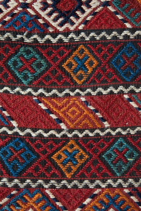 Kurdish Djadjim NE-Persia Quchan in very good by EymenArt on Etsy Kurdish Pattern, Kilim Pattern, Textile Patterns, Carpet Handmade, Three Color, Iran, Embroidery Stitches, Bohemian Rug, Carpet