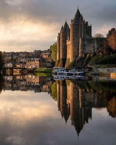 How To Spend One Day In Paris On The Left Bank Brest France, One Day In Paris, Beautiful Paris, Parisian Life, Old Paris, Visit France, Perfect Itinerary, French Culture, Destination Voyage