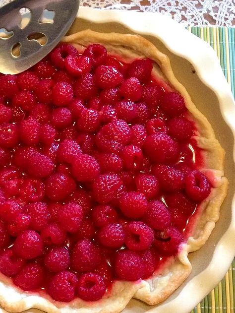 Summer Fresh Raspberry Pie Recipe | Allrecipes Fresh Raspberry Pie, Fresh Raspberry Desserts, Raspberry Desserts Easy, Raspberry Pie Recipe, Berry Pies, Raspberry Recipes Dessert, Tart Pastry, Raspberry Pie Filling, Baked Pie