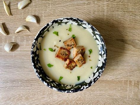 TikTok's 60-Clove Soup Recipe Is For Serious Garlic-Lovers Only Garlic Soup Recipe, Protein Soup Recipes, Protein Soups, Vegetarian Chicken, Baked Carrots, Garlic Soup, Garlic Bread Recipe, Popsugar Food, Croutons Homemade