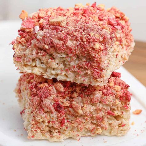 Gluten Free Vanilla Wafers, Sugar Free Cereal, Strawberry Shortcake Bars, Gluten Free Strawberry Shortcake, Marshmallow Desserts, Meatless Mondays, Wafer Cookies, Rice Crispy Treats, 9x13 Baking Dish