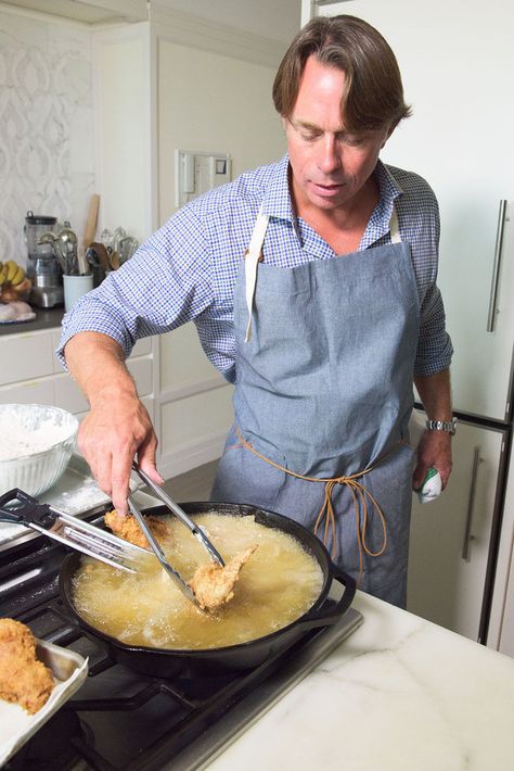 This is John Besh. He’s one of the best Southern chefs in America and the one recipe he thinks everybody should learn to cook is his grandmother’s fried chicken. | Here's A Mouthwatering Step-By-Step Guide To Making The Most Insanely Delicious Fried Chicken Fried Cornbread, Perfect Fried Chicken, Southern Fried Chicken, Turkey Dishes, Fried Chicken Recipes, Cook At Home, Cooking Food, Poultry Recipes, Learn To Cook