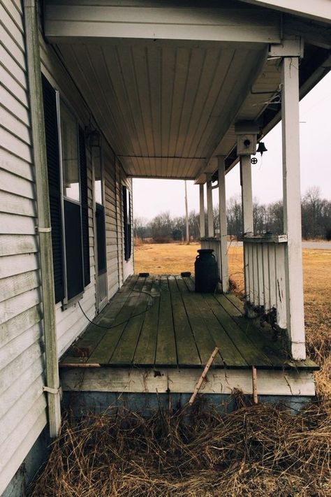 Midwestern Gothic, Preachers Daughter, Southern Gothic Aesthetic, Joyce Byers, Ethel Cain, The Boogeyman, She Wolf, American Gothic, Southern Gothic