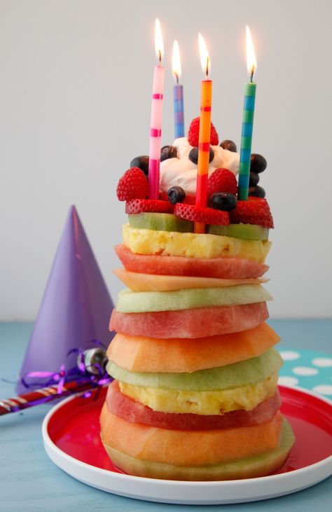 Make this Fruit Tower Birthday Cake when you want a fun and healthy birthday cake. Kids and adults love it and it's really easy to make. No baking required! Recipe from Weelicious.com Healthy Birthday Cake Alternatives, Healthy Birthday Cake Recipes, Tower Birthday Cake, Healthy Birthday Cake, Fruit Tower, Birthday Cake Video, Birthday Cake Alternatives, Healthy Birthday Cakes, Fruit Birthday Cake