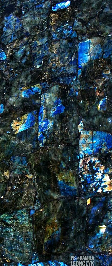 Lemurian Blue Labradorite Slab Labradorite Crystal Aesthetic, Labrodite Crystal Aesthetic, Labradorite Wallpaper, Labradorite Background, Labradorite Aesthetic, Geology Wallpaper, Lemurian Blue Granite, Granite Wallpaper, Crystal Background