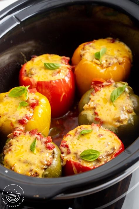 The Best Slow Cooker Stuffed Pepper - Little Sunny Kitchen Ground Chicken Stuffed Peppers, Healthy Stuffed Bell Peppers, Stuffed Peppers Beef, Little Sunny Kitchen, Crockpot Stuffed Peppers, Taco Stuffed Peppers, Slow Cooker Stuffed Peppers, Slow Cooker Lamb, Sunny Kitchen