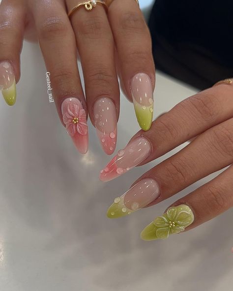 Genteel Nail Salon 🇨🇦 | Spring 🌸🌼🍃 📍We’re located in Bloor West Village near Jane and Runnymede station 🚉 . . #GENTEELnailsalon #slipintosomethinggenteel… | Instagram Nail Art French, 3d Flower Nails, Nagellack Trends, French Nail Art, Pretty Gel Nails, Nail Swag, Prom Nails, Floral Nails, Best Acrylic Nails