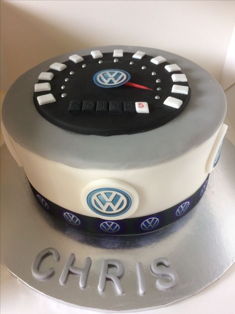 Vw Cakes For Men, Vw Cake Ideas, Volkswagen Cake, Vw Birthday Cake, Vw Cake, Bmw Cake, Batman Birthday Cakes, 17 Birthday Cake, Volkswagen Touran