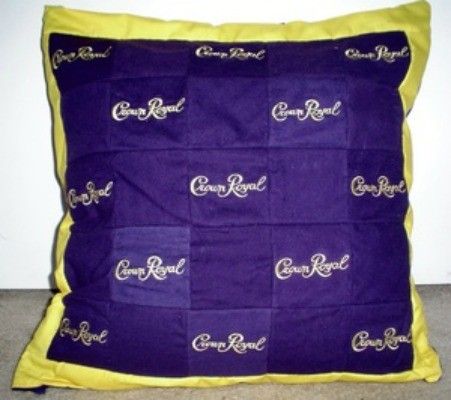 This is a guide about how to make a Crown Royal pillow. With some basic sewing skills, those vibrant purple bags can be turned into an interesting pillow. Crown Royal Pillow, Cards Craft Ideas, Crown Royal Diy, Making A Rug, Royal Pillow, Crown Bag, Crown Royal Crafts, Manly Gifts, Crown Pillow