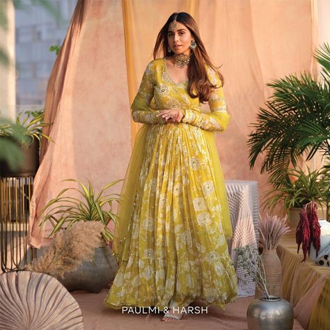 Anarkali Dress Pattern, Casual Indian Fashion, Long Dress Design, Salwar Kamiz, Ladies Blouse, Traditional Indian Outfits, Indian Gowns Dresses, Trendy Dress Outfits, Designer Party Wear Dresses