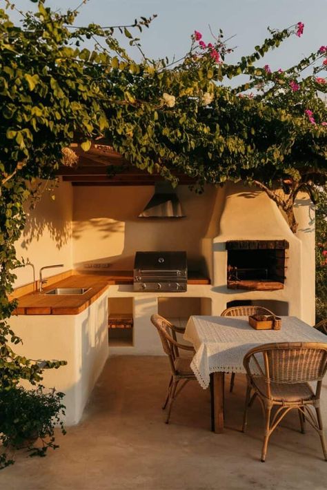 15 Outdoor Kitchen Inspirations: Create Your Dream Backyard Oasis Clay Outdoor Kitchen, Outdoor Areas Backyards, Hacienda Style Outdoor Kitchen, Interior Design Backyard, Greek Inspired Backyard, Dream House Decor Kitchen, Bbq Design Outdoor, Bbq Backyard Design, Mediterranean Outdoor Kitchen