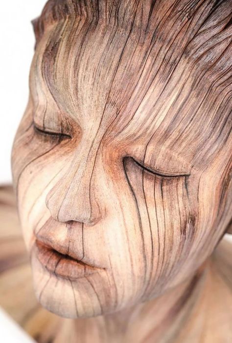 20 Wooden Sculptures That Are So Realistic They’ll Leave Everyone With Goosebumps – Design You Trust Art Sculpture En Bois, Sculptures Céramiques, Wood Carving Art, Executive Desk, Wooden Sculpture, Contemporary Ceramics, A Wood, Ceramic Artists, Wood Sculpture