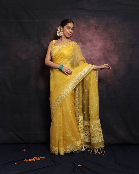 Banarasee Saree, Yellow Organza Saree, Resham Embroidery, Resham Work, Organza Silk Saree, Designer Salwar, Salwar Kameez Designs, Organza Saree, Intricate Embroidery