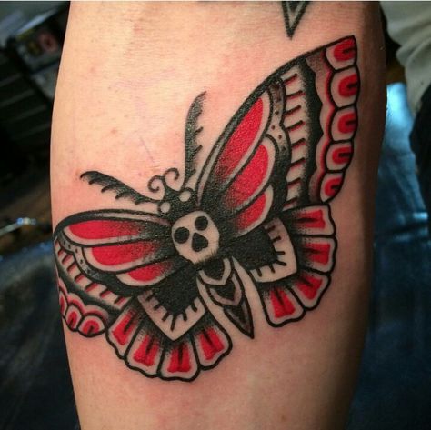 Red Black Traditional Tattoo, Traditional Red Tattoo, Red And Black American Traditional, Black And Red Traditional Tattoo Sleeve, Red And Black Traditional Tattoo, Red Traditional Tattoo, Black And Red Traditional Tattoo, Black And Red Moth Tattoo, Red Moth Tattoo