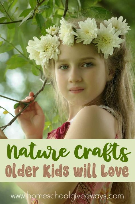 Nature Crafts Older Kids will Love - Homeschool Giveaways Wild Art Ideas, Nature Games, Forest School Activities, Nature Projects, Nature School, Exploring Nature, Diy Bricolage, Forest School, Nature Play