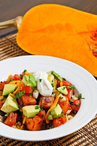 Chipotle Butternut Squash and Black Bean Burrito Bowl with Avocado Black Bean Burrito Bowl, Bean Burrito Bowl, Squash Black Bean, Butternut Squash Black Bean, Fast Metabolism Recipes, Cinco De Mayo Recipes, Black Bean Burrito, Bean Burrito, Closet Cooking