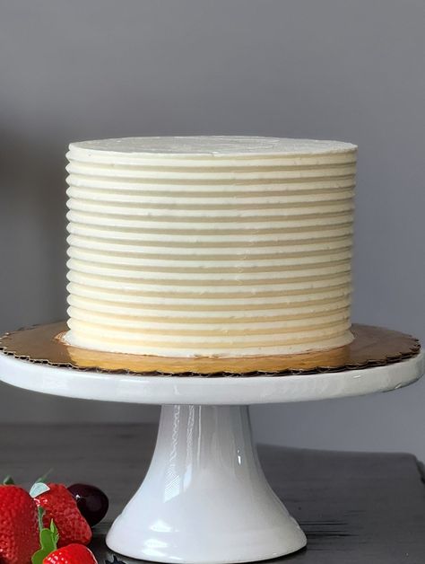 Picture of a white frosted smash cake, on a white cake stand with fruit around it. Plain White Smash Cake, Plain Smash Cake, Simple White Smash Cake, White Smash Cake, Simple Smash Cake, Cake Boy, Smash Cake Boy, Farm Birthday Party, White Icing