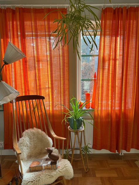 Bedroom With Orange Curtains, Colourful Sheer Curtains, Curtains Instead Of Blinds, Burnt Orange Sheer Curtains, 70s Vintage Home Decor, 70s Curtains Living Room, Cool Curtains Living Room, Orange Room Inspiration, 70 Home Decor