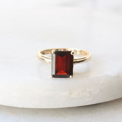 Ruby Ring Designs, Beautiful Promise Rings, Garnet Stone Ring, Garnet Wedding Rings, Garnet Wedding, Red Garnet Ring, Emerald Rings, Emerald Cut Engagement, Garnet Ring