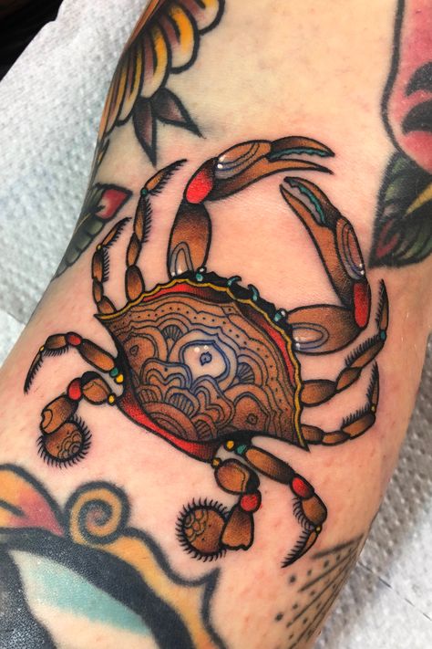 Crab Tattoo, Model Tattoo, Sailor Jerry Tattoos, Tattoos Mandala, Traditional Tattoo Sleeve, Tattoos Geometric, Tatuaje A Color, Traditional Tattoo Design, Traditional Tattoo Art