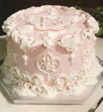 1800 Cake Ideas, Ornate Wedding Cake, Icing Designs Cake, 3 Layer Cake Design, Pink Cake Wedding, Cake Icing Designs, Vintage Inspired Wedding Cake, Cake Designs Elegant, White And Pink Wedding Cake