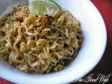 Chili Lime Ramen, Ramen Seasoning Recipe, Homemade Ramen Broth, Ramen Seasoning, Ramen Hacks, Ramen Broth, Chili Lime Chicken, Healthy Chili, The Good Wife