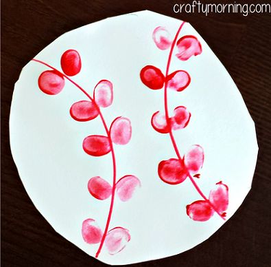 10 Darling and Simple Fingerprint Crafts Your little ones will Love – How Does She Summer Sports Crafts, Sport Themed Crafts, Fingerprint Crafts, Football Crafts, Baseball Crafts, Sport Craft, Daycare Crafts, Toddler Art, Camping Crafts