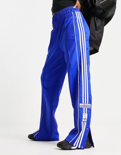 Blue Adidas Tracksuit, Blue Adidas Pants, Sporty Glam, Adidas Outfits, Adidas Hose, Adidas Tracksuit, Adidas Joggers, Joggers Outfit, Adidas Sweatpants