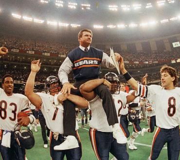 1985 Chicago Bears, Jim Mcmahon, Mike Ditka, Walter Payton, Television Set, Bears Football, Chicago Sports, My Kind Of Town, Latest News Today