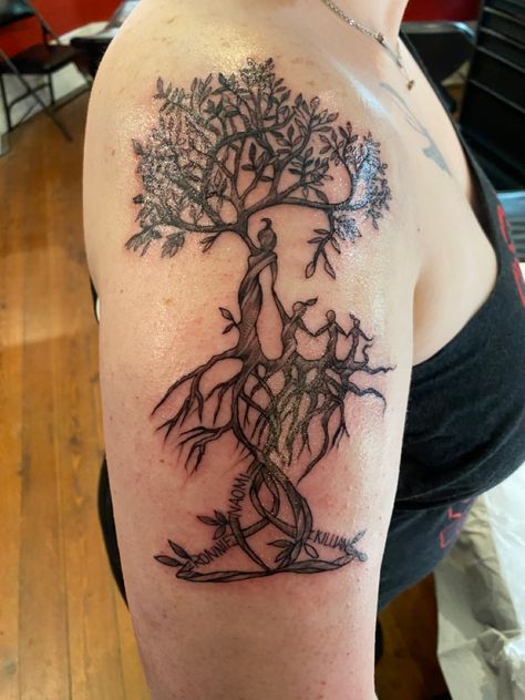 Mom And Daughter Tree Tattoos, Tree Mother Tattoo, Mother Tattoos Tree Of Life, Tree Mom Tattoo, Mom Tree Of Life Tattoo, Mother Tree Tattoo Mom, Tree Of Life Tattoo For Women Mom, Mother Son Viking Tattoo, Tree Of Life Mother Tattoo