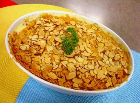 Almond Chicken Casserole Chicken Mayo, Chicken Receipes, Almond Chicken, Easy Casserole Recipes, Easy Casserole, Chicken Casserole, Cooking Meat, Meat Dishes, Chana Masala