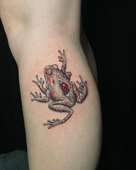 Red and black mutant frog tattoo with six legs and five eyes. Frog Eye Tattoo, Frog Tattoo Realism, Red Frog Tattoo, Reptile Eye Tattoo, Red Eyed Frog, Reptile Eye, Frog Tattoo, Frog Eye, Frog Tattoos