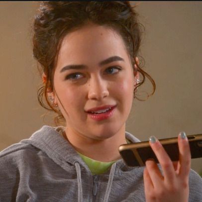 Kenny Payne, Sam Larusso, Mary Mouser, Hula Dance, American Series, Kid Cobra, Get A Life, People Photos, Karate Kid