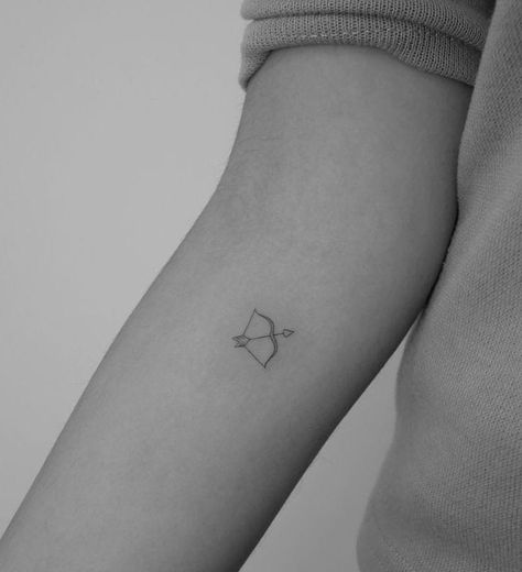 Tiny Line Art Tattoo, Light Academia Tattoo Ideas, Small Simple Tattoos Taylor Swift, Looks Can Be Deceiving Tattoo, Dainty Bow And Arrow Tattoo, Small Archer Tattoo, Mini Taylor Swift Tattoo, Archer Tattoo Taylor Swift, Afterglow Tattoo