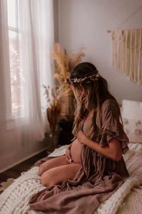 Photo Shoot Style, Gender Reveal Outfits, Boho Maternity Dress, Maternity Sundress, Boho Maternity, Maternity Photo Shoot, Maternity Nursing Dress, Winter Decoration