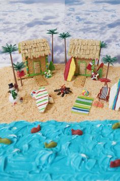 Graham Cracker Gingerbread House Design, Gingerbread Beach House Ideas, Gingerbread House Beach Theme, Beach Theme Gingerbread House, Beach Themed Gingerbread House, Beach House Gingerbread House, Graham Cracker House Ideas, Beach Gingerbread House Ideas, Gingerbread House Beach