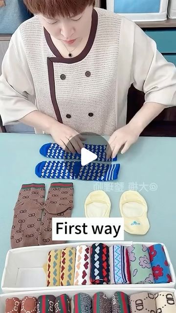 Socks Folding Ideas, Socks Storage Ideas, Folding Socks, Smart Gadget, January 1, Try It, Life Hacks, Gadgets, Socks