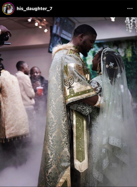 Israelite Wedding, Israelite Fashion, Hebrew Wedding, Feast Ideas, Hebrew Israelite Clothing, Wedding Feast, Afrocentric Fashion, Black Royalty, Modest Apparel