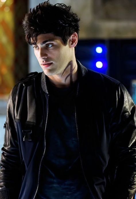 Matthew Daddario Shadowhunters, Alec And Jace, Max Schneider, Prince Georges, Shane Harper, Shadowhunters Series, Cassandra Clare Books, Shadowhunters Malec, Duggar Family