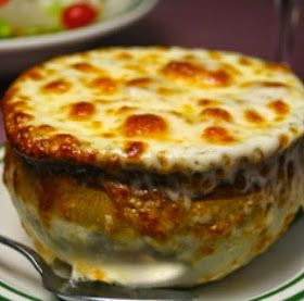 Famous Barr French Onion Soup Recipe, Onion Soup Mix Recipe, Best French Onion Soup, Classic French Onion Soup, Onion Soup Recipe, French Onion Soup Recipe, Onion Soup Recipes, Real Estate Blog, Onion Recipes