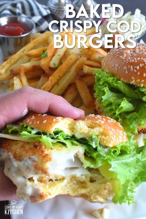 Cod Burger Recipe, Cod Burger, Cod Burgers, Fish Burger Recipe, Fish Fillet Sandwich, Cod Baked, Crispy Cod, Awesome Sandwiches, Fish Burgers