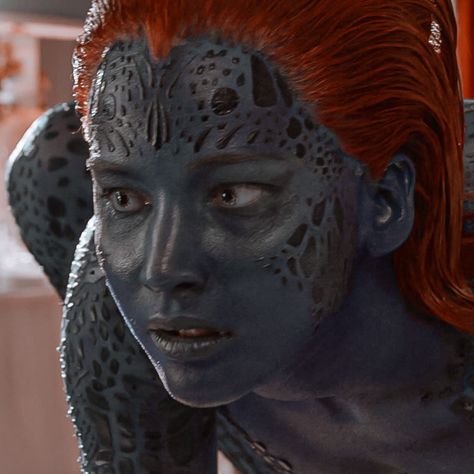 Mystique Xmen Makeup, Mystique Xmen Jennifer Lawrence, Mystique Xmen Comic, Mystique Transformation, Mystic Xmen, Mystique Aesthetic, Xmen Aesthetics, Mystique X Men, Mystique Icon